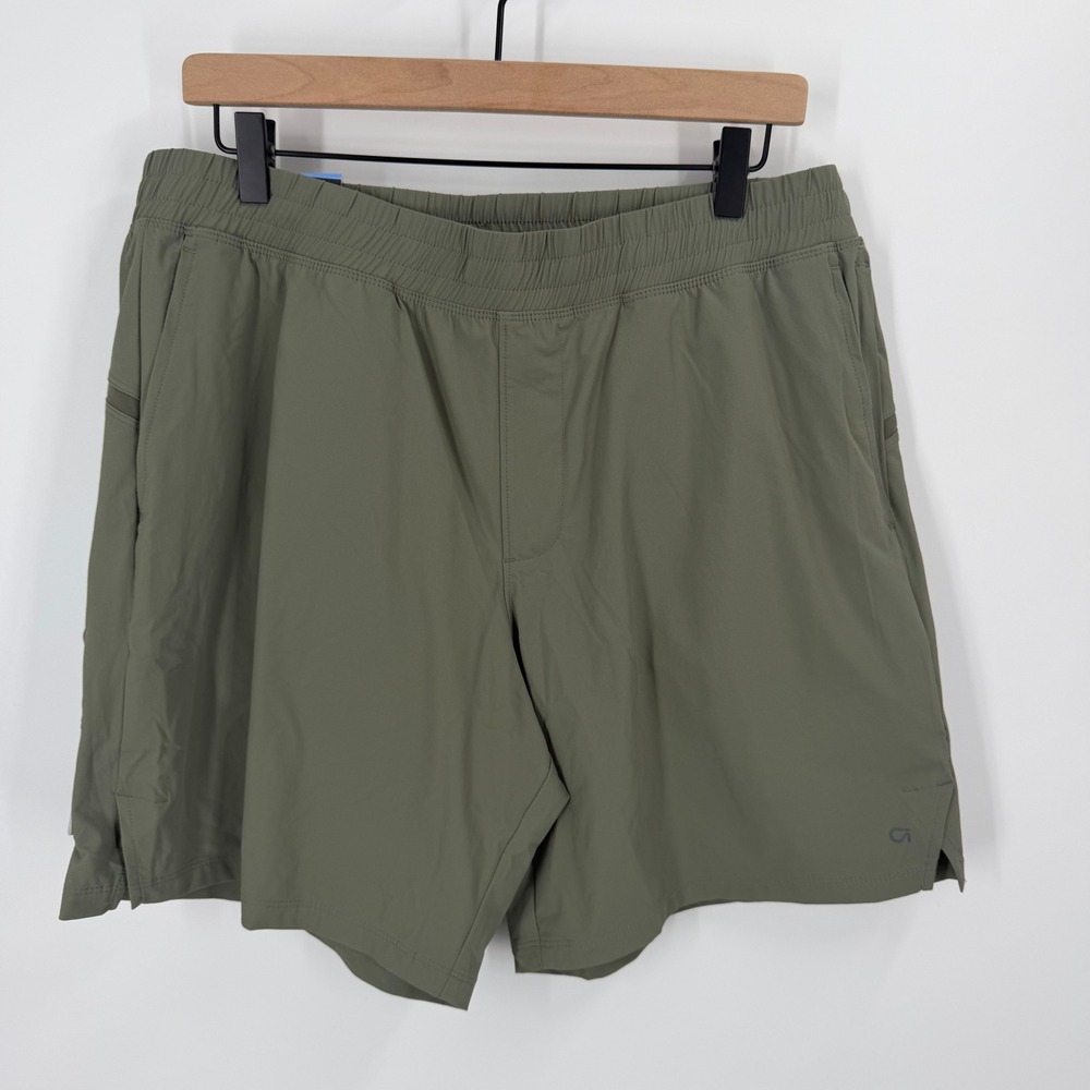 GapFit Active Short Women L Green Stretch Moisture Wicking Mesh Vent GF010924